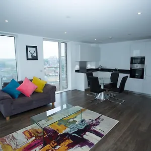 High View Two Bedroom In Woolwich London